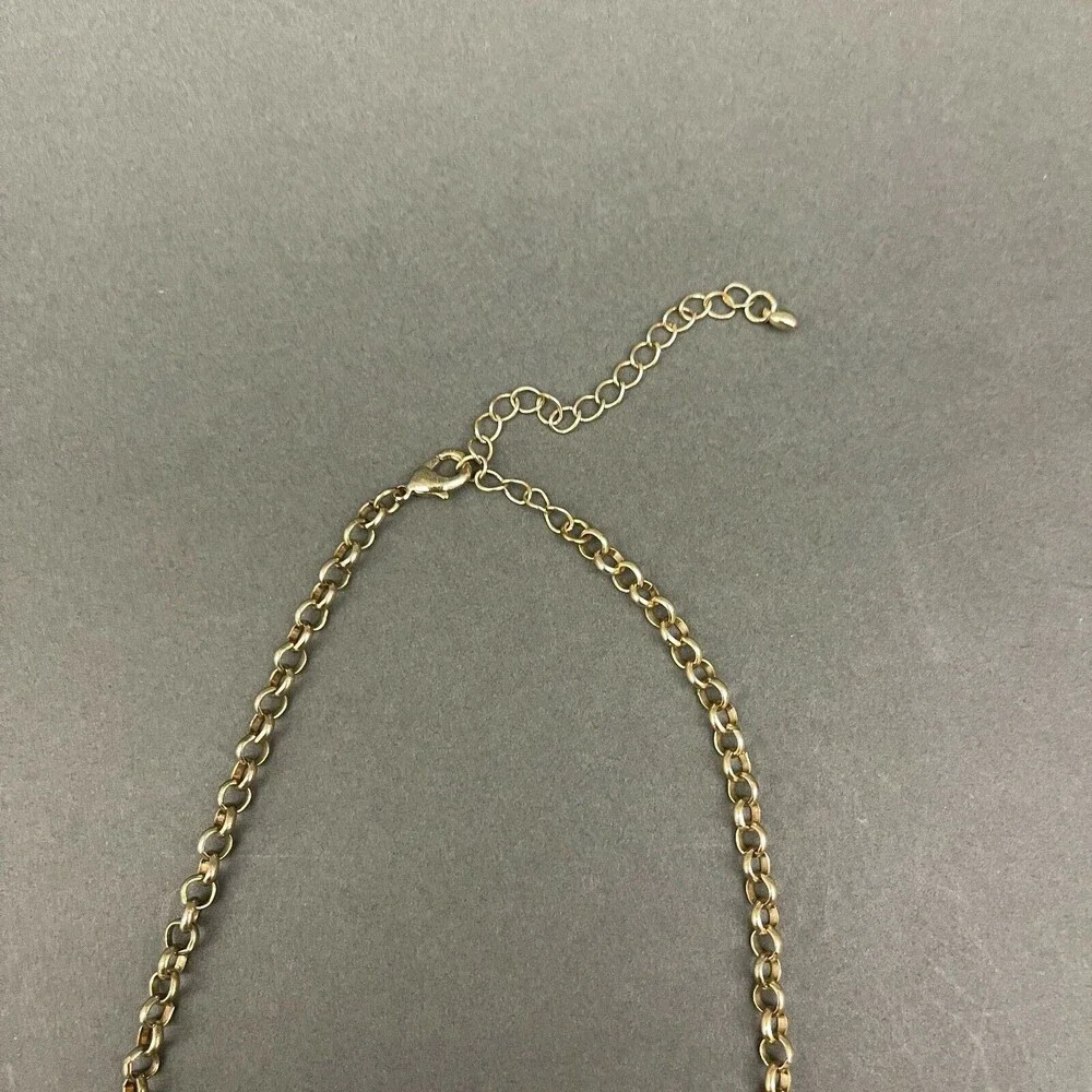 Unbranded gold tone